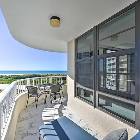 Resort Condo With Balcony And Stunning Ocean Views!